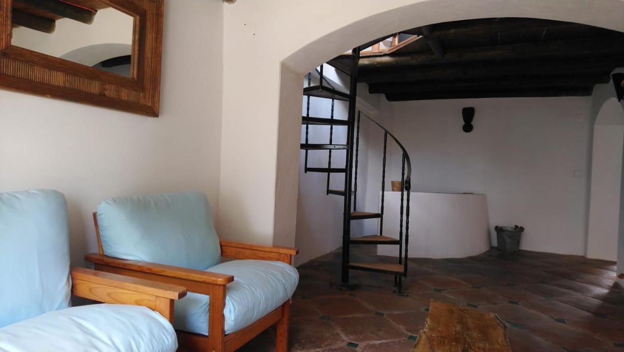 Lodge Monte Do Sobral Alcacovas Exterior photo