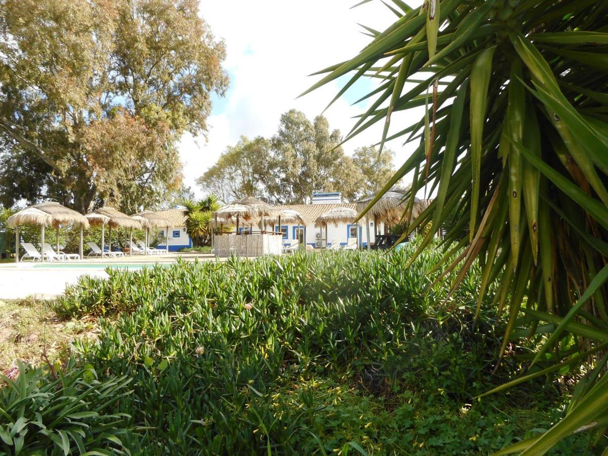 Lodge Monte Do Sobral Alcacovas Exterior photo